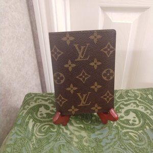 Louis Vuitton Bifold Wallet Monogram